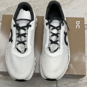 On Cloud Monster for women’s.